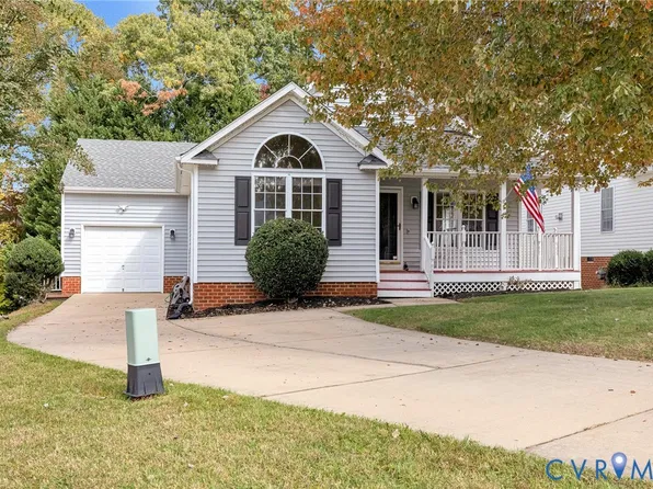 1419 Saint Thomas Dr, Midlothian, VA 23114