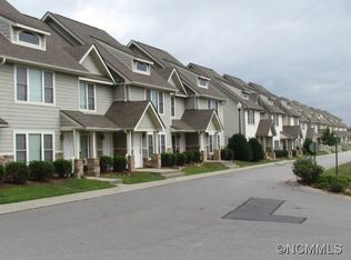20 Rotunda Cir, Asheville, NC 28806