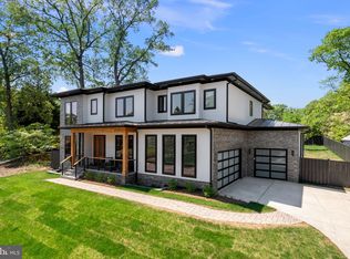 3908 Military Rd, Arlington, VA 22207