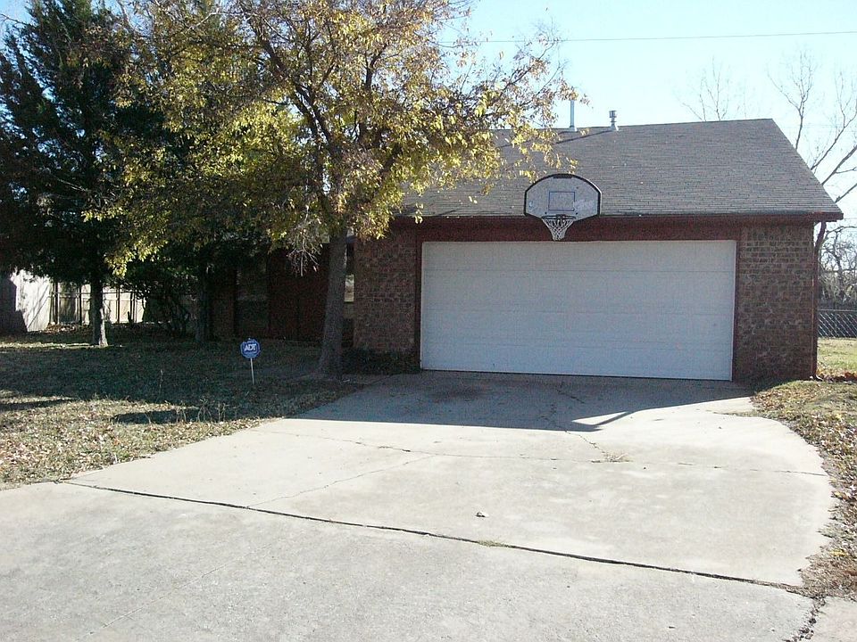 1st image of 2320 Lafayette Dr