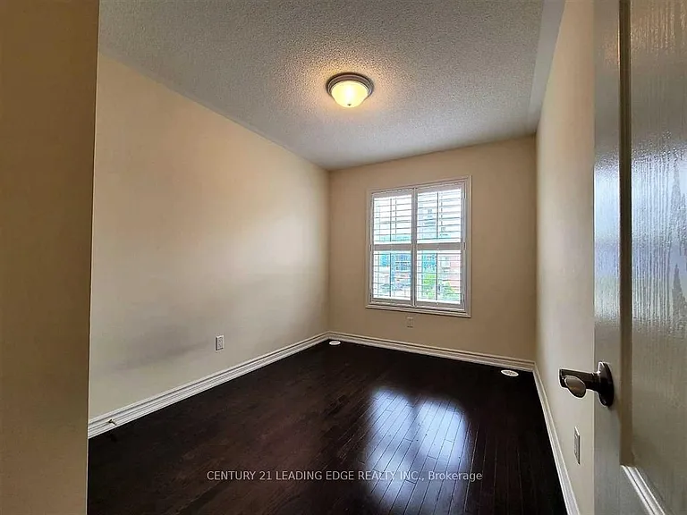 5 Vandaam Ln — Photo 17