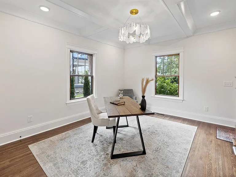 208 Fairfax Ave — Photo 26
