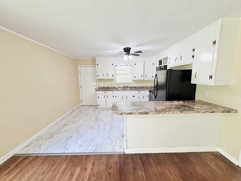 400 S Highland Forest Dr — Photo 6