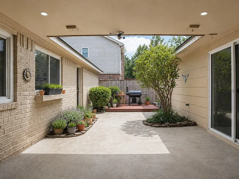 17119 Mellow Ridge Dr — Photo 30