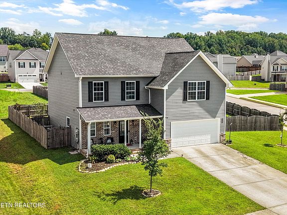 2nd image of 2701 Farmhouse Dr