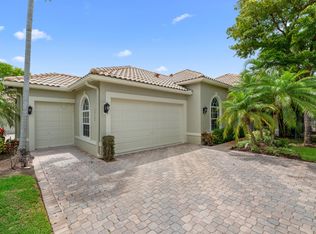 12161 Glen Bay Dr, Wellington, FL 33414