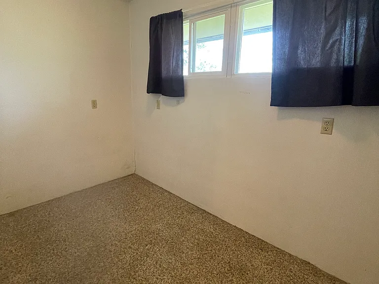 1310 NE Williams Dr #1 — Photo 9