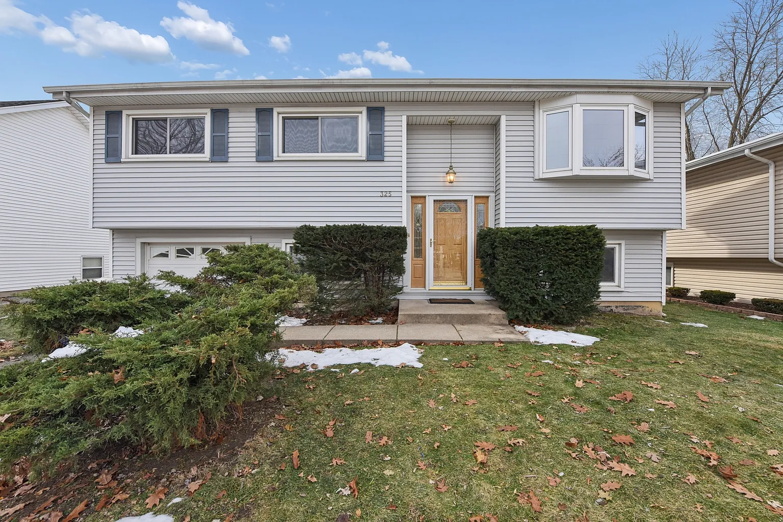 325 E Prairie Ave photo 1