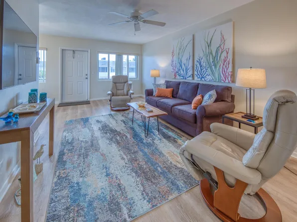 3000 Lake Osborne Drive #206, Lake Worth Beach, FL 33461