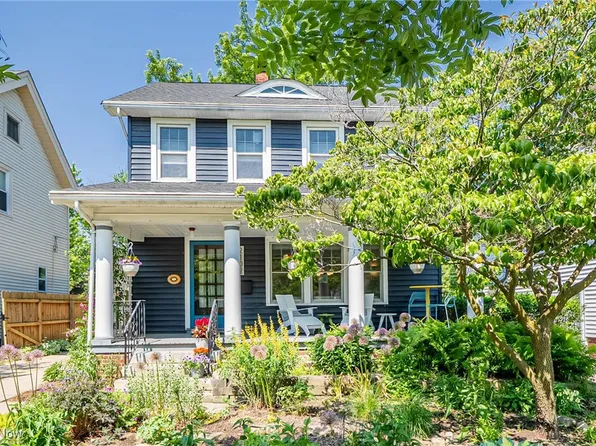 2102 Mars Ave, Lakewood, OH 44107