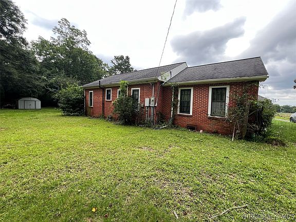 4th image of 33461 Rose Hill Rd