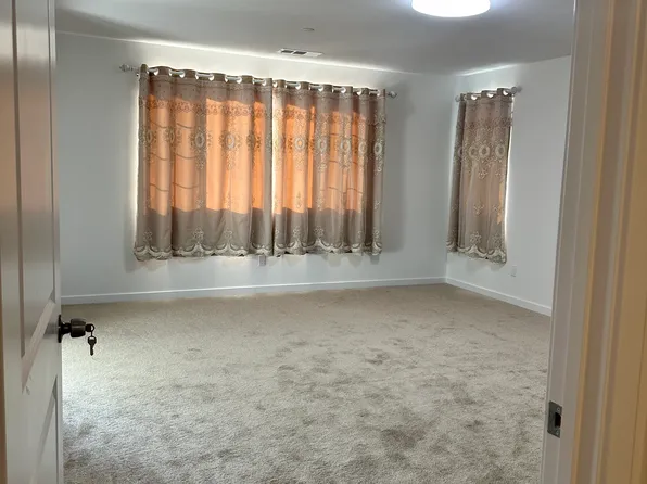 2752 Lake Mendoza St, Rialto, CA 92377