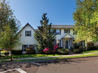 5940 SW Sequoia Dr, Tualatin, OR 97062
