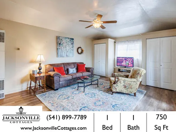950C N 5th St, Jacksonville, OR
