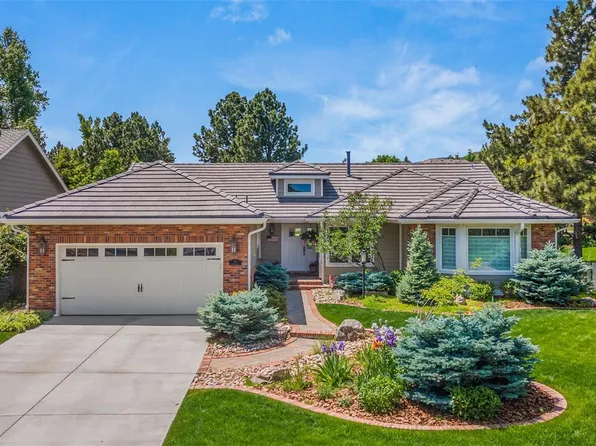 10 Oakmont Lane, Littleton, CO 80127
