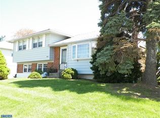 9963 Wistaria St, Philadelphia, PA 19115