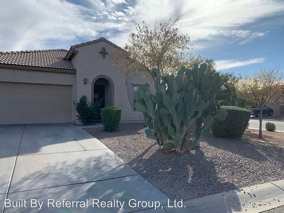 1st image of 1361 W Loemann Dr