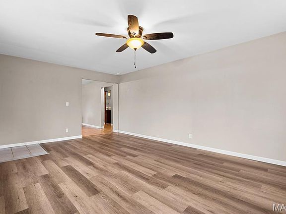 4th image of 12 Saint James Ave
