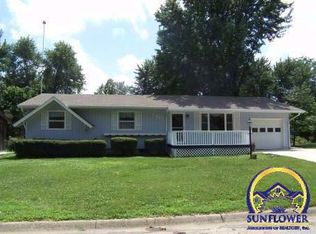 2307 Arrowhead Dr, Emporia, KS 66801
