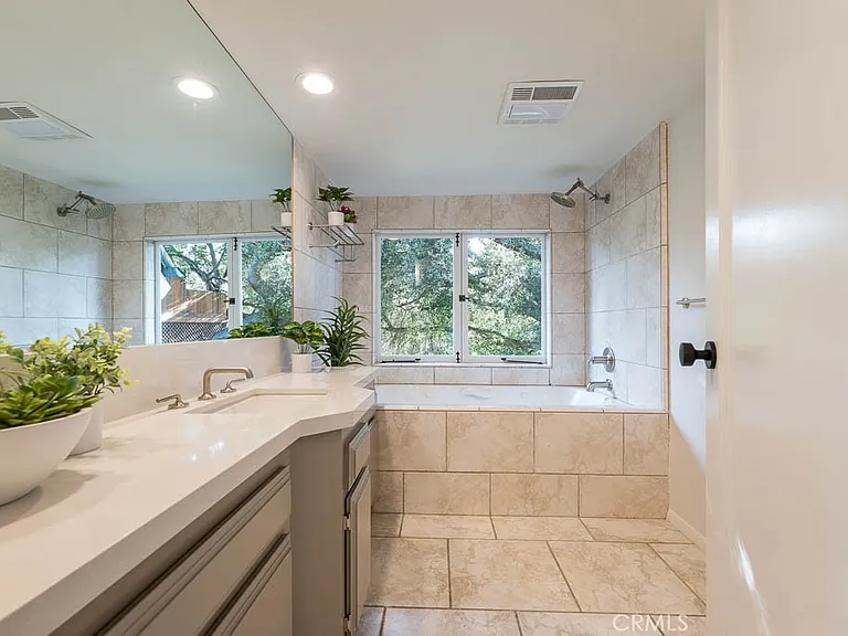 21670 Encina Rd — Photo 7