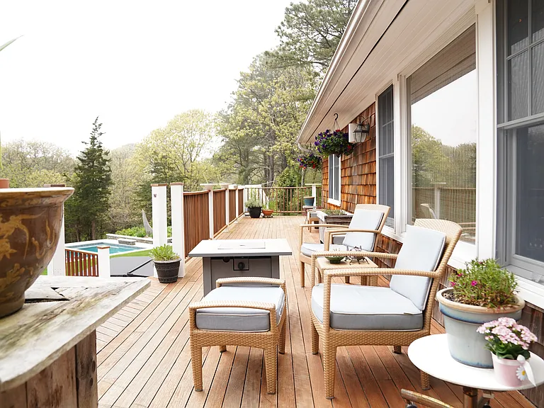 565 Montauk Hwy — Photo 19