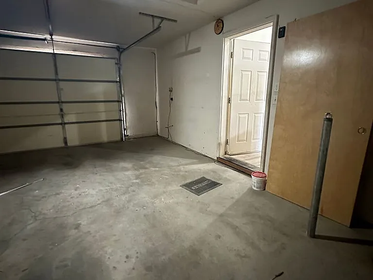2132-2142 SW Reindeer Ave — Photo 11