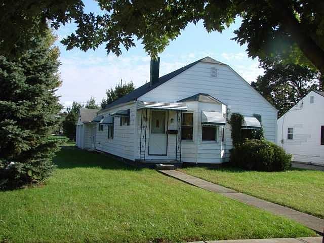 1st image of 3926 Curtis Ave