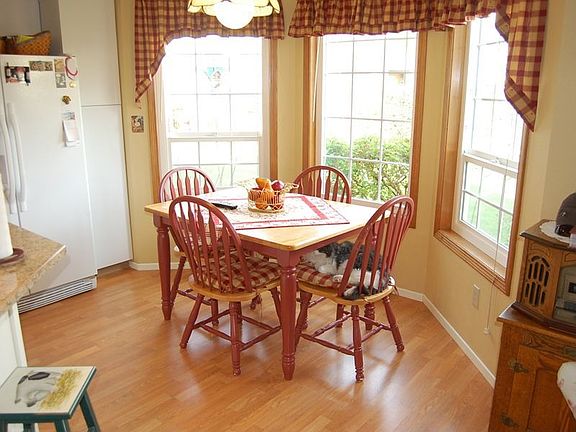 Informal eating area