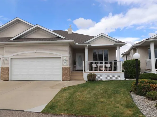 110 E Fairmont Blvd S #19, Lethbridge, AB T1K 7S1