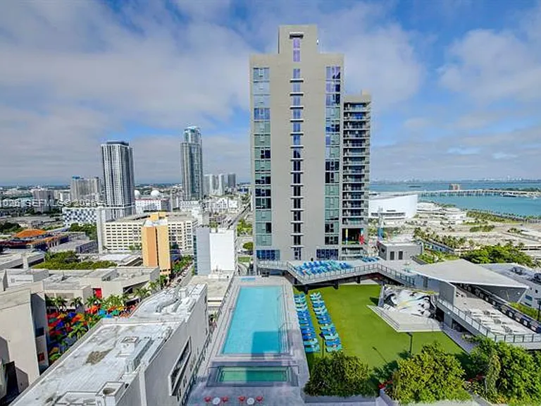 16400 Collins Ave #CU-1644 — Photo 19