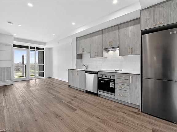 2nd image of 461 Green Rd #321