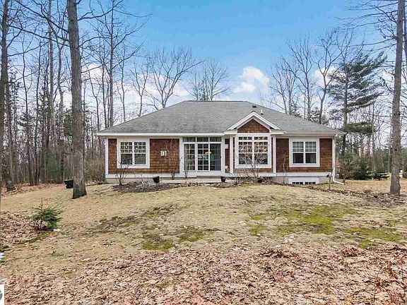 3rd image of 3466 Autumn Leaf Dr