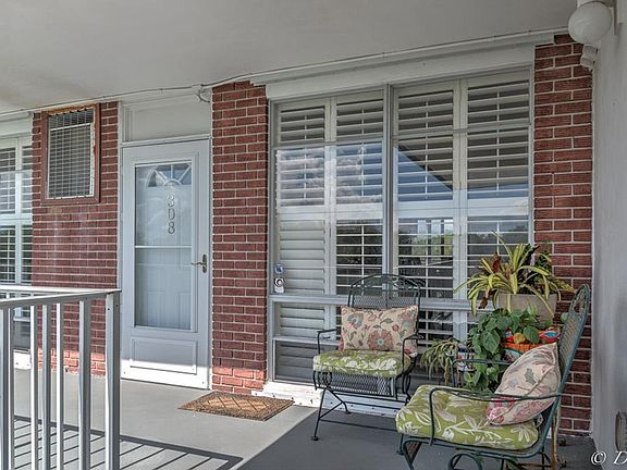 4th image of 935 E Causeway Blvd APT 308