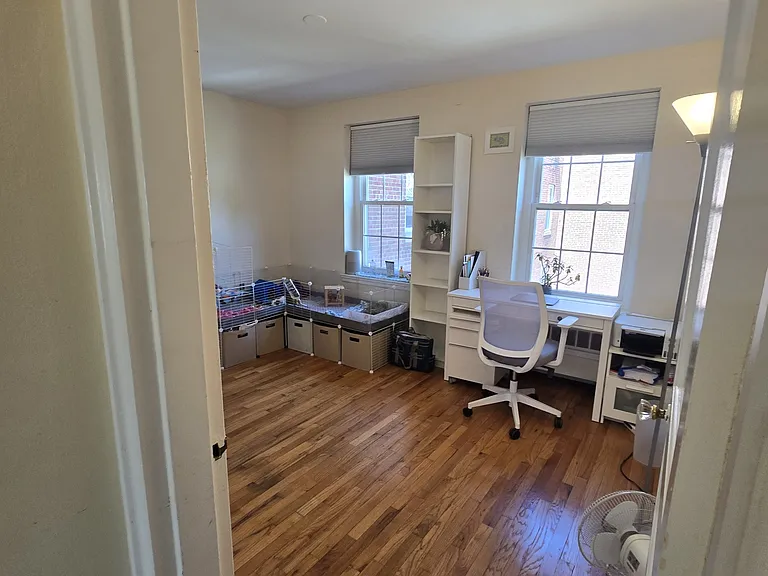31 1/2 Englewood Ave #3 — Photo 6