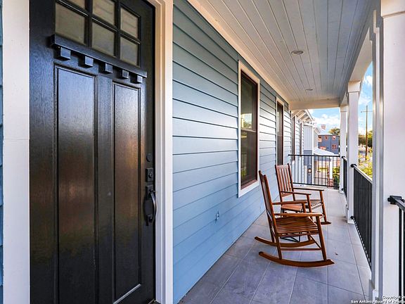 3rd image of 311 E Evergreen #20