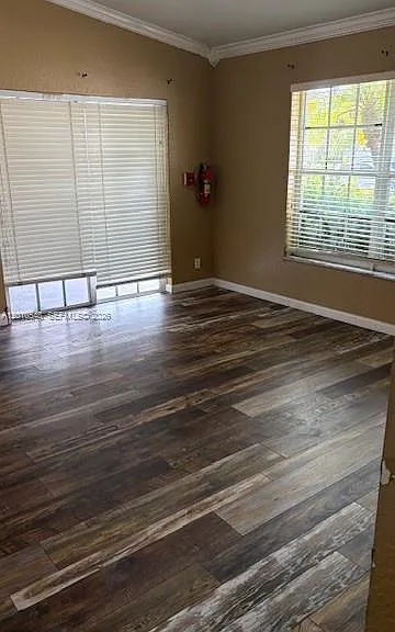 774 NW 16th Pl — Photo 35
