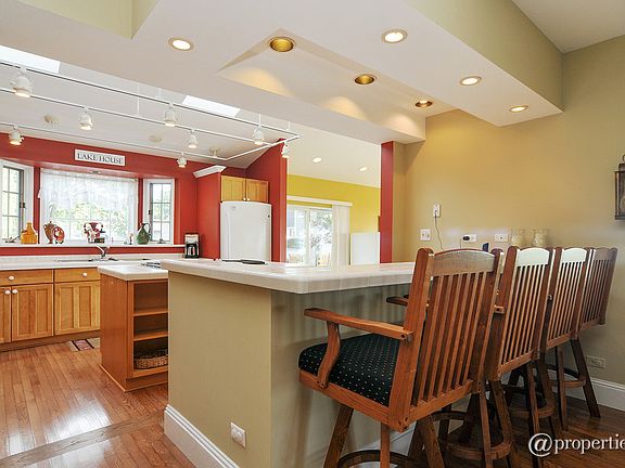 Kitchen / Breakfast Room