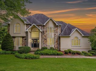 4212 Persimmon Woods Dr, Morgantown, WV 26508