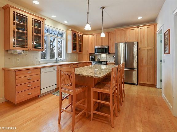 5th image of 1838 Big Lake Dr
