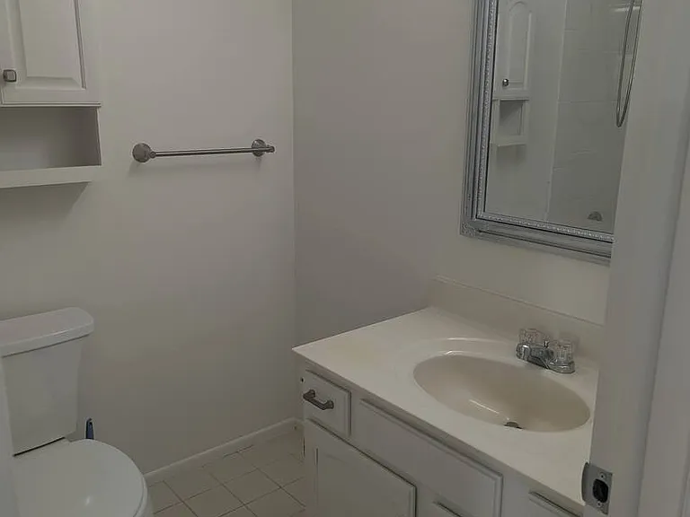 600 Eastview Ct #X1 — Photo 13