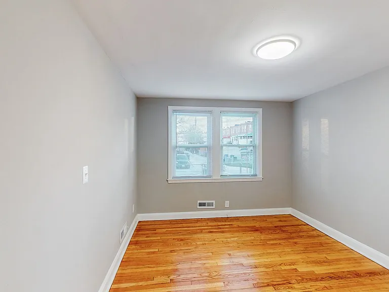 3727 Bonview Ave — Photo 6