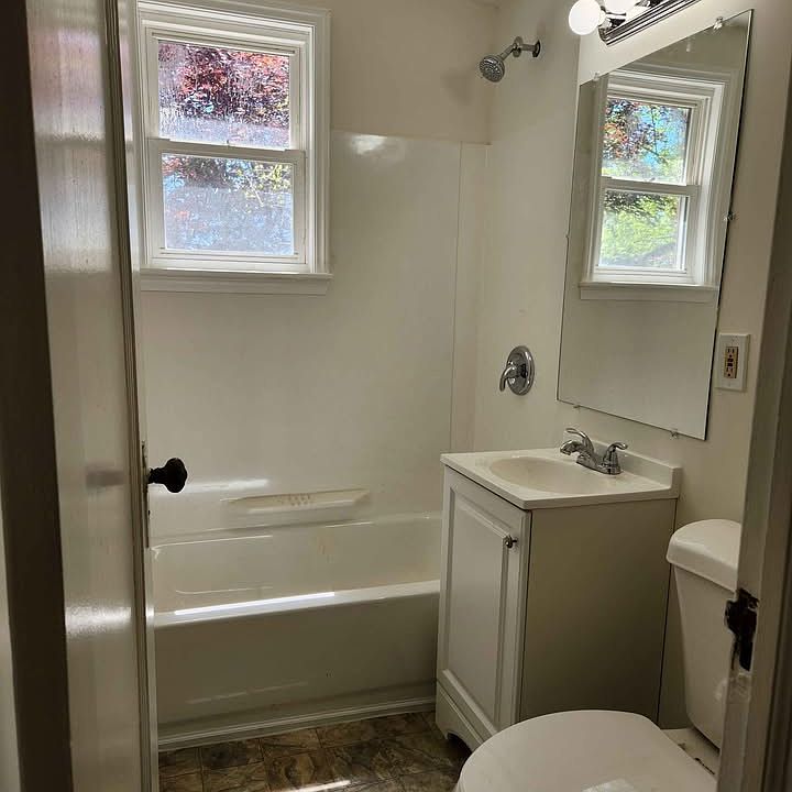 1st image of 28 Corbin Ct APT 3