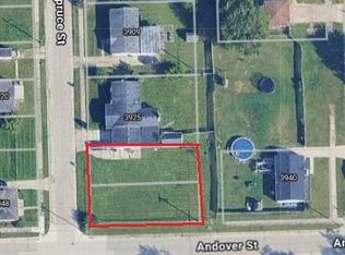 3925 Spruce St, Inkster, MI 48141