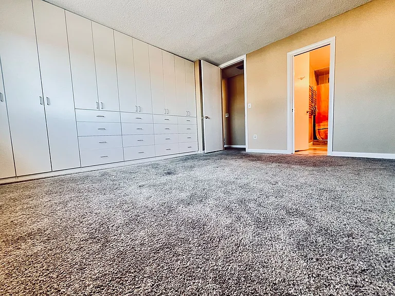 3431 Park Blvd #404 — Photo 16
