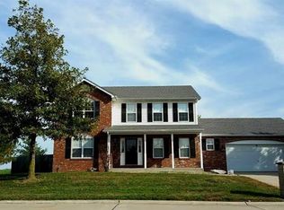 4890 Granite Dr, Smithton, IL 62285
