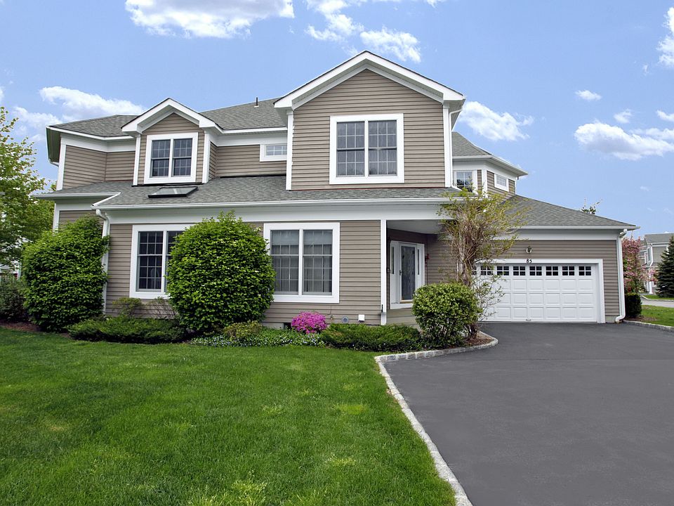 1st image of 85 Club Pointe Dr #85
