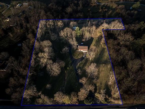 5th image of 2392 Minneman Rd
