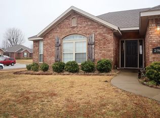 2905 S D Pl, Rogers, AR 72758