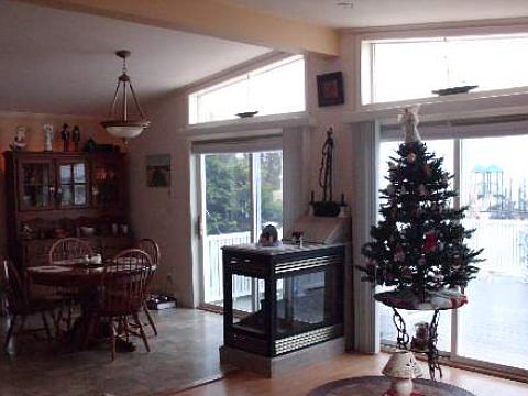 3rd image of 19 Grandview Dr