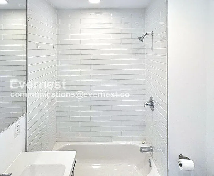 905 Pine St — Photo 11